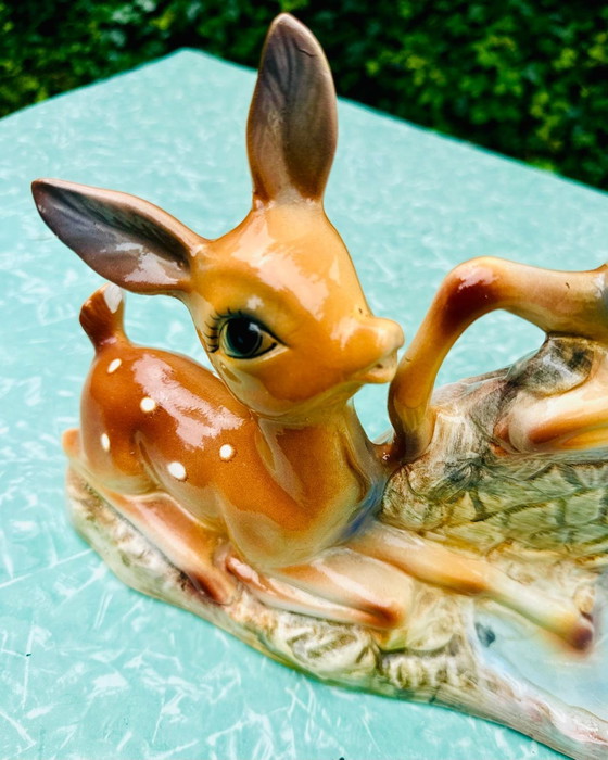 Image 1 of Deux Bambies en guise de cérémonie pour les non réclamés - Relique néo-infantile (n° 1)