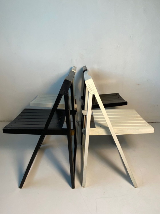 4 x Aldo Jacober Klapp Stuhl Bazzani anni '70 nero / bianco, Sedie pieghevoli, Legno (foto 3 di 6)