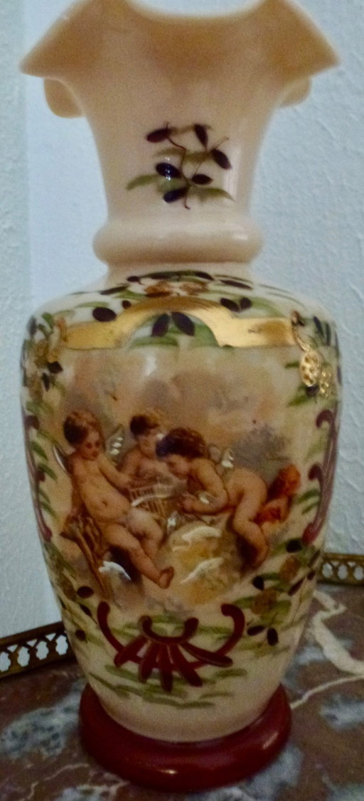 2x Antique Opaline Glass Vases – Neoclassical With Putti – 21 Cm. – vazen (photo 2 of 10)