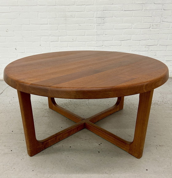 Image 1 of Table basse en teck massif Niels Bach