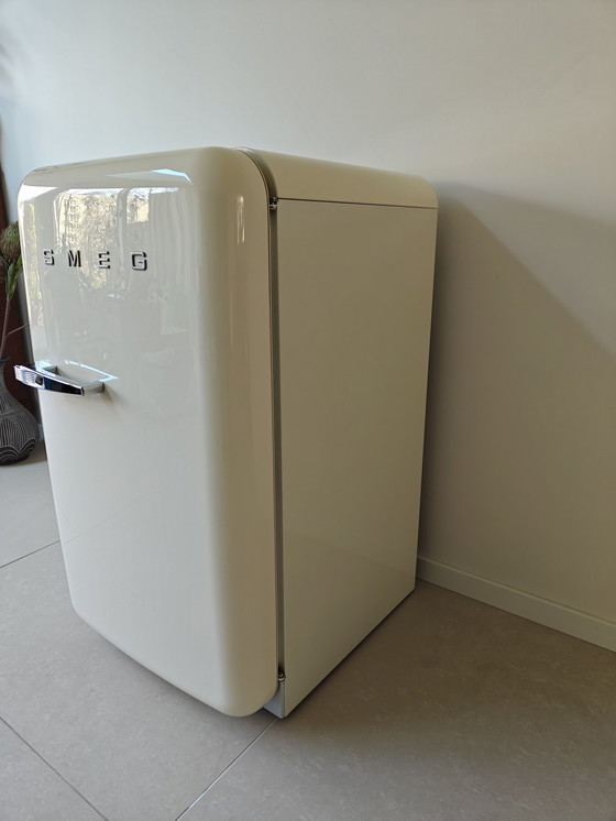Image 1 of Réfrigérateur Smeg FAB10 avec compartiment congélateur