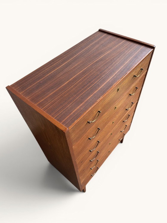 Cómoda danesa antigua "Tallboy" de teca con tiradores de latón. – Wood, Brass (photo 10 of 11)