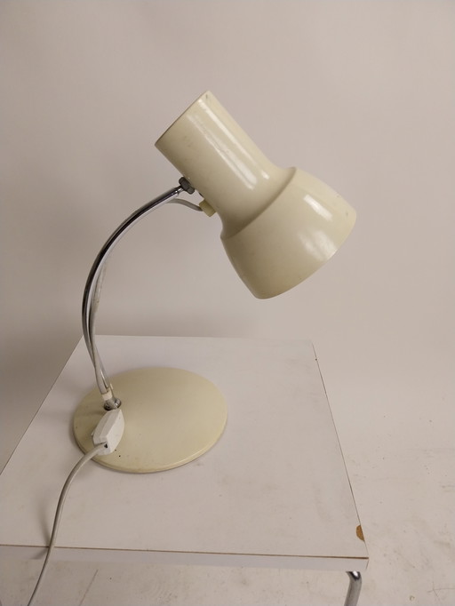 1 lampada da tavolo color bianco sporco degli anni '50 proveniente dall'ex Cecoslovacchia