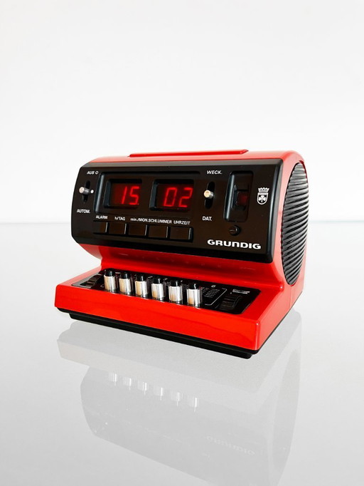 Vintage Space Age Grundig Alarm Clock Radio Sonoclock 500