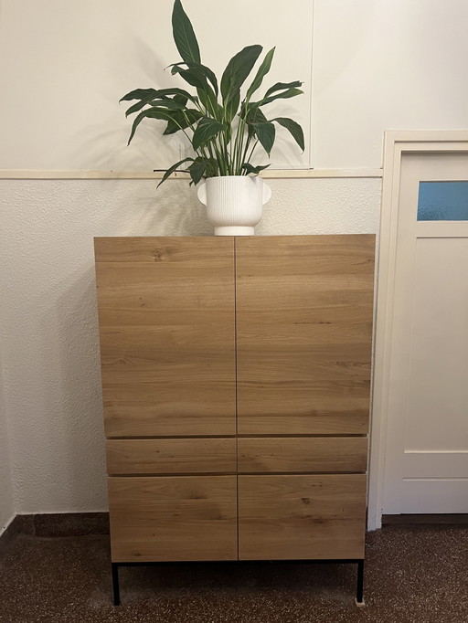 Ethnicraft Ligna design storage cabinet oak (110x50x162cm)