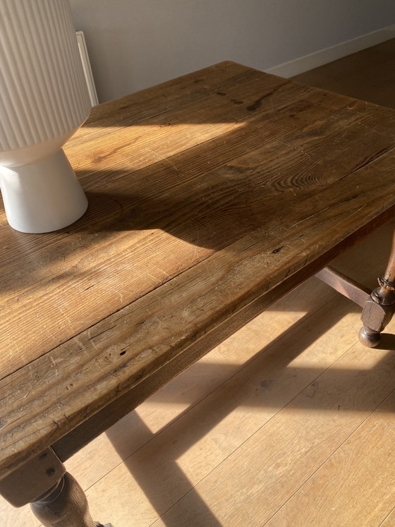 Dining table – Wood (photo 3 of 8)