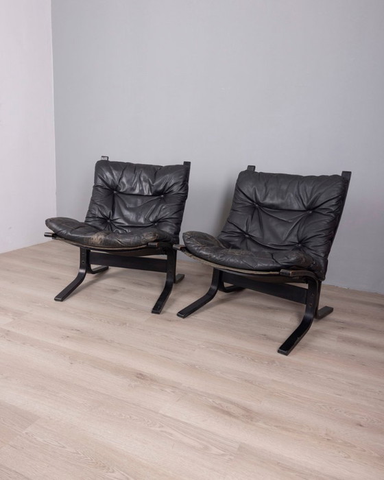 Image 1 of Een paar vintage leren fauteuils uit de jaren 70, model "Siesta", ontworpen door I. Relling voor Westnofa.