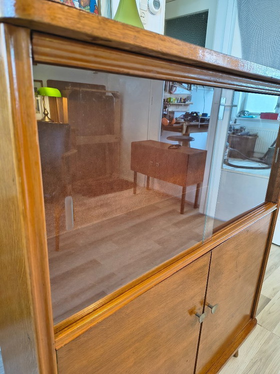 Image 1 of Vitrine/Buffet style années 60 en bois