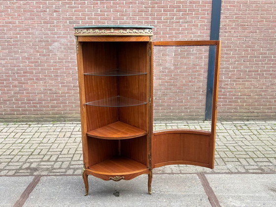 Image 1 of Meuble d'angle de style Louis XV en marbre Verde Alpi