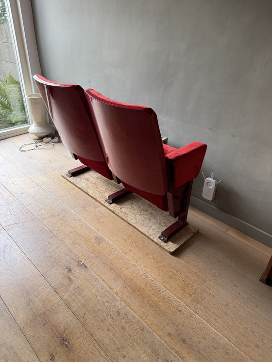 Conjunto de butacas de cine retapizadas hace relativamente poco tiempo. – Sillas y sillones, Metal, Velvet (photo 5 of 5)