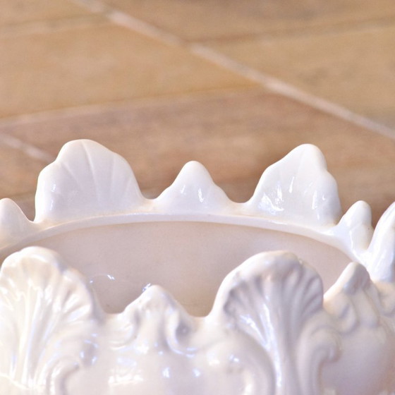 Image 1 of Cachepot antico del XIX secolo del 1873 in terracotta con decoro barocco