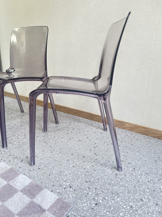Image 1 of Juego de 4 sillas Casprini de plexiglás morado modelo Tiffany