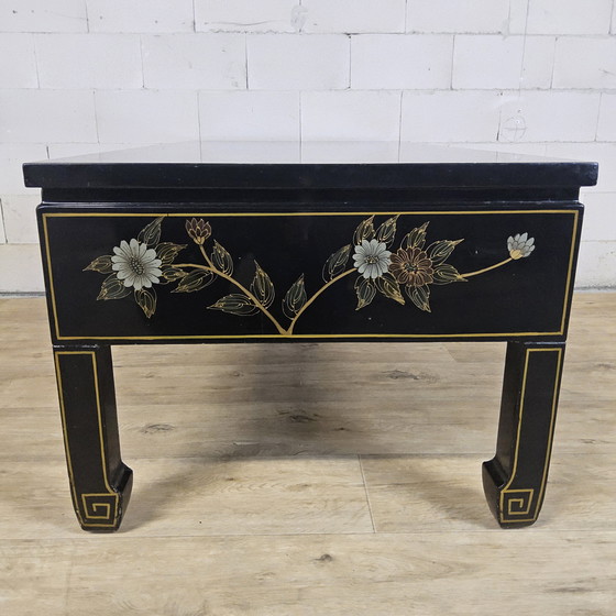 Image 1 of Tavolino da caffè cinese d'epoca / Tavolino da caffè orientale (mobili laccati) Chinoiserie / scena tradizionale