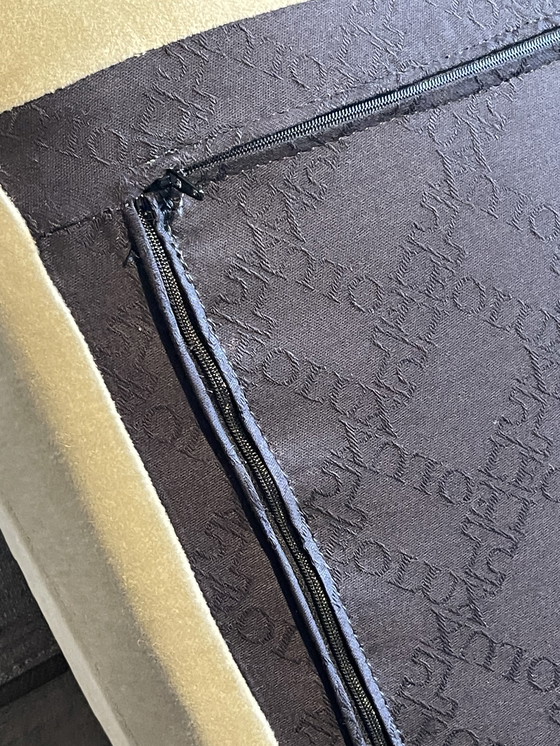 Image 1 of Pouf Leolux Bellice grande