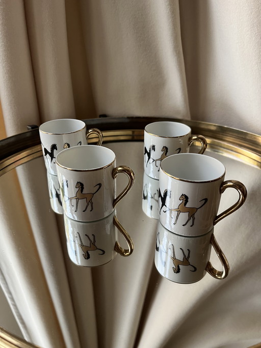 Vintage-Espressotassen-Set aus französischem Porzellan, 4-teilig – Pferdemotiv, Gold, 1970er Jahre, Mitte des 20. Jahrhunderts