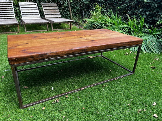 Image 1 of Tavolo super bello e robusto, in legno massiccio e acciaio!