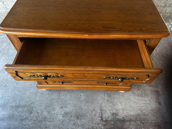 Vintage eikenhouten commode met 4 lades - honingkleurige patina – Fabrication Artisanale mi-XX e siècle (photo 12 of 15)