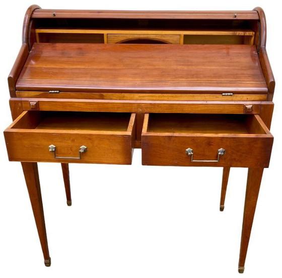 Image 1 of Bureau à cylindre Louis XVI en merisier