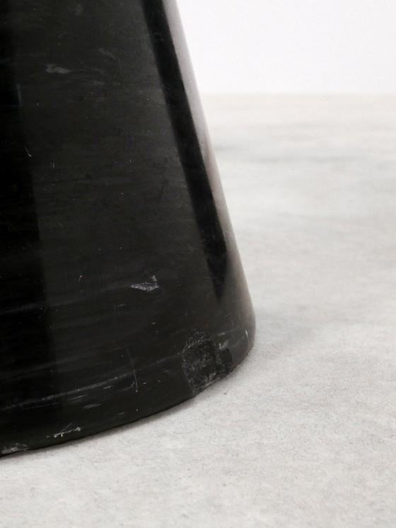 Image 1 of Table basse vintage italienne en marbre avec plateau en verre