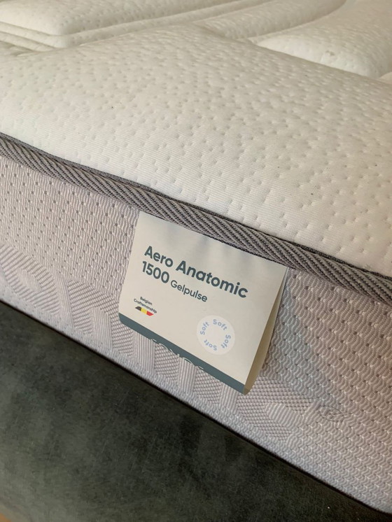 Image 1 of Lit double de luxe 180x220 – NEUF & JAMAIS UTILISÉ – 3 750 €