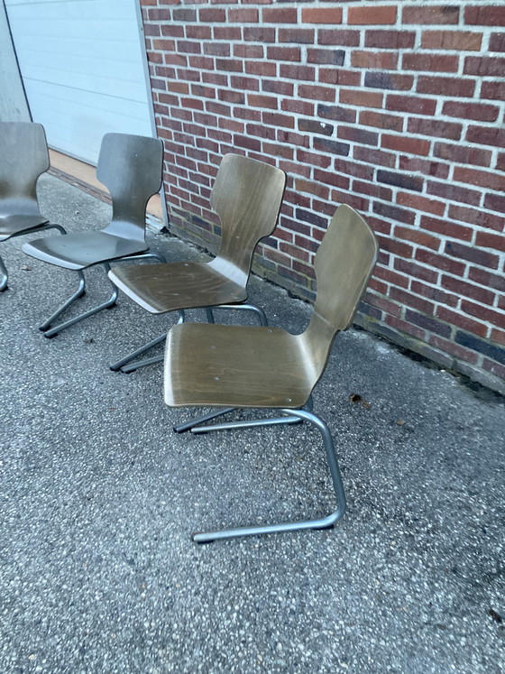 Image 1 of Sledestoelen schoolstoelen stapelstoelen jaren 70