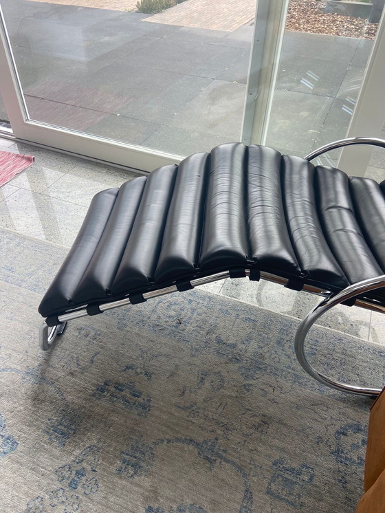 Image 1 of Silla Chaise Longue MR estilo Bauhaus