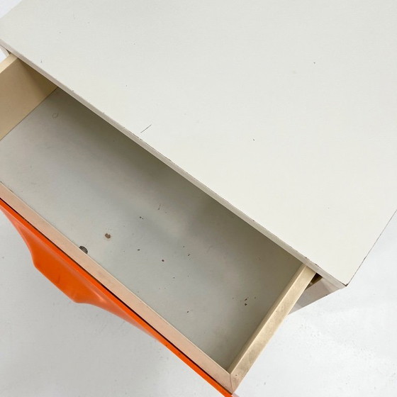 Image 1 of Table de chevet DF 2000 à 1 tiroir, conçue par Raymond Loewy pour Doubinsky Frères, années 1960