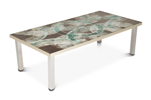 Table basse à plateau en céramique et chromé. Années 1970.