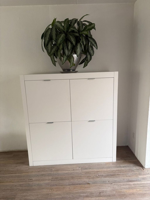 Meuble Pastoe Square S128, laque blanc neige 300, bandes/poignées en aluminium