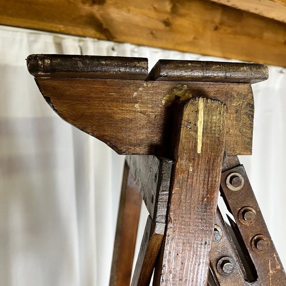 Große, patinierte Malerleiter aus Holz, 20. Jahrhundert. – Dekorative Objekte, Wood (photo 7 of 12)