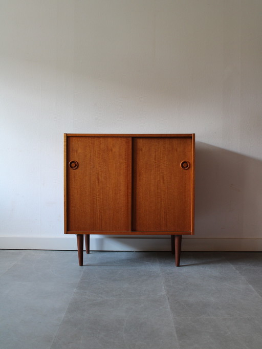 Credenza danese vintage con ante scorrevoli in teak. – dressoirs, Wood