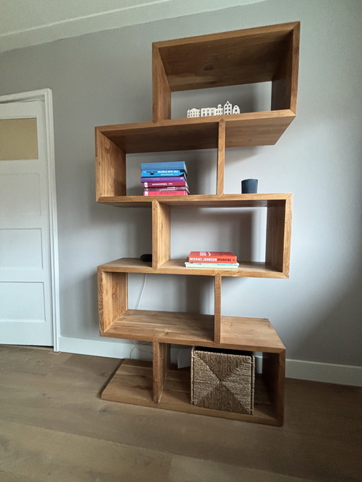 Gabinete de madera maciza