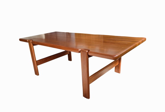 Image 1 of Table basse vintage en teck massif Niels Bach