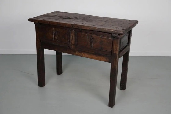 Image 1 of Antiker spanischer Beistelltisch/Konsolentisch im Landhausstil aus Kastanienholz, 18. Jahrhundert