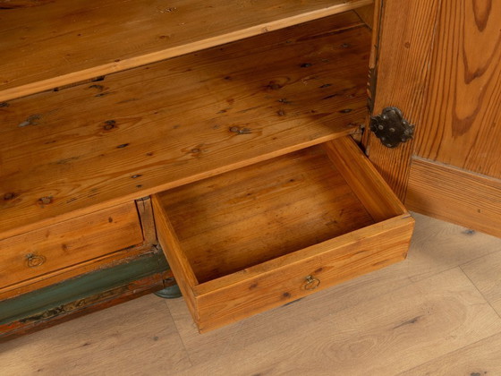 Image 1 of Armoire de ferme ancienne, XVIIIe siècle, vintage