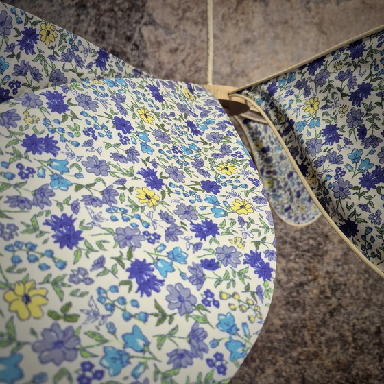 Image 1 of Suspension Fleur 12 Pétales en Rotin, Tissu Fleuri et Globe Verre de Clichy