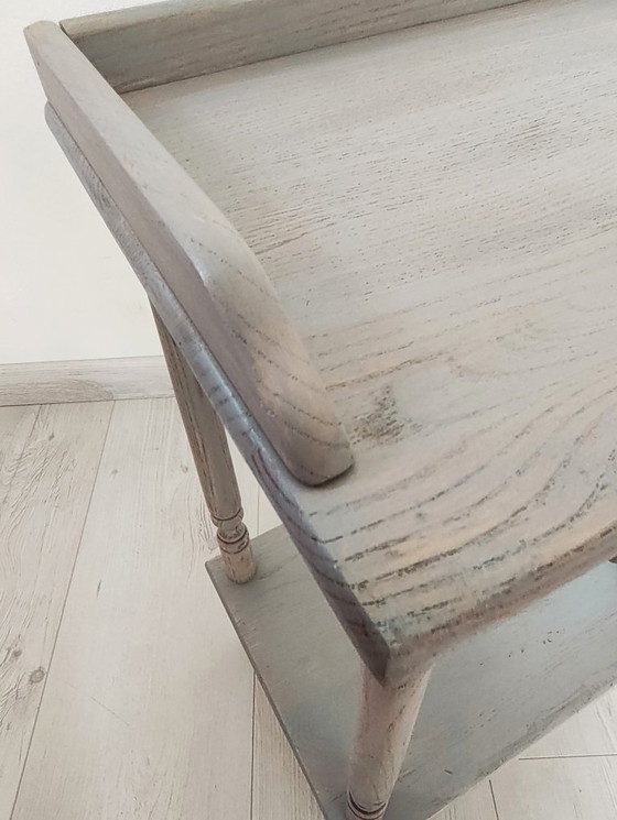 Image 1 of Tavolino laterale in legno massello