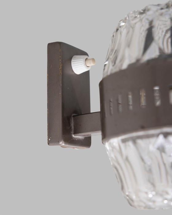 Image 1 of Paire d'appliques murales vintage des années 1960 en métal et cristal, design italien