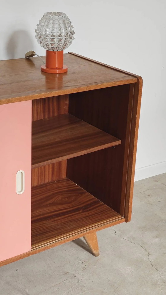 Credenza U452 rosa e bianca di Jiri Jiroutek per Interier Praha – Armadi contenitori, Legno, Design (photo 9 of 28)