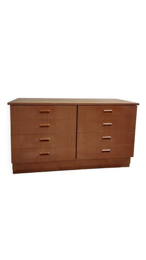Cassettiera scandinava con 8 cassetti