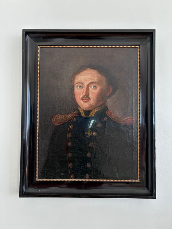 Image 1 of Peinture à l'huile originale ancienne représentant un officier, grand portrait d'homme.