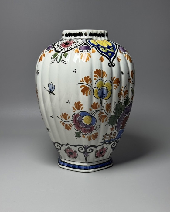Image 1 of Hand-Painted Polychrome Delft Faience Vase Plateelbakkerij RAM, Arnhem, Netherlands