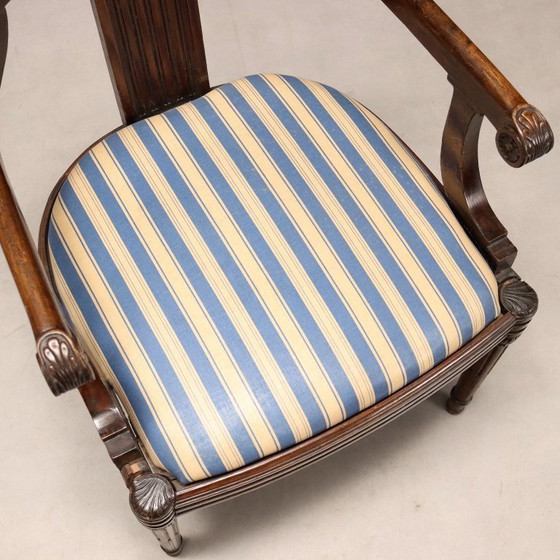 Image 1 of Coppia di poltrone in noce