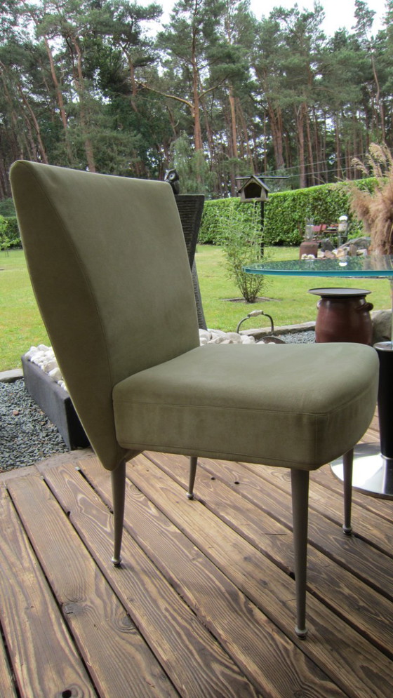 Image 1 of Conjunto de asientos de diseño "Rolf Benz", compuesto por 2 sillas y una mesa. ¡En perfecto estado!