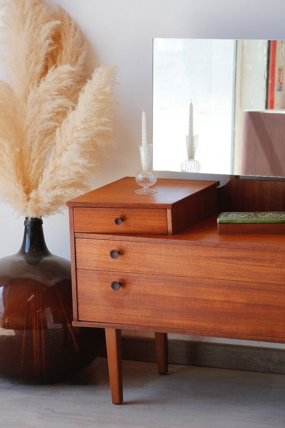 Image 1 of Vintage teakhouten kaptafel Avalon - Scandinavisch design uit het midden van de 20e eeuw