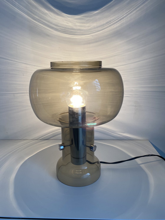 Image 1 of Lampe de table au design vintage