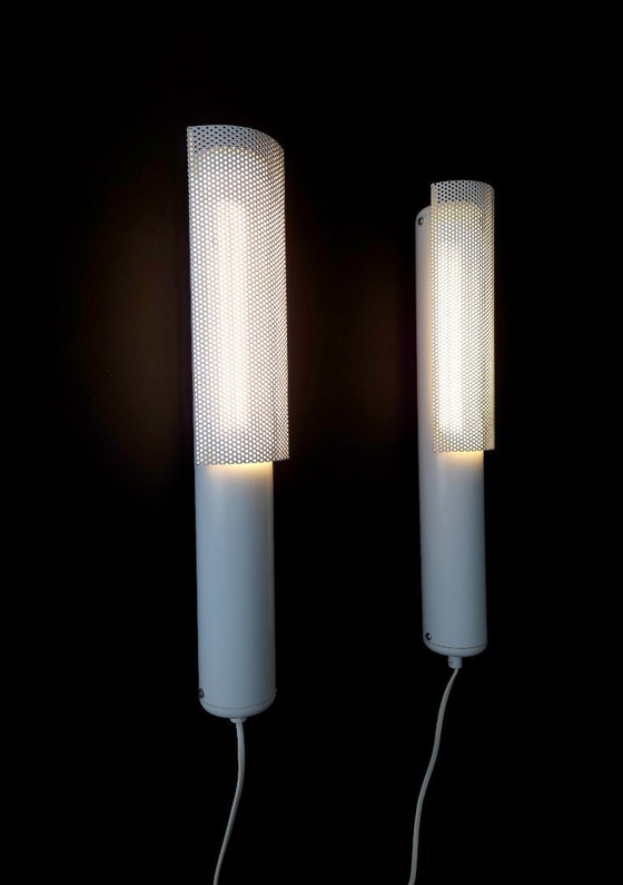 Image 1 of 1 de 2 apliques WOJA perforados de metal blanco de los años 80; ¡hay 2 disponibles!