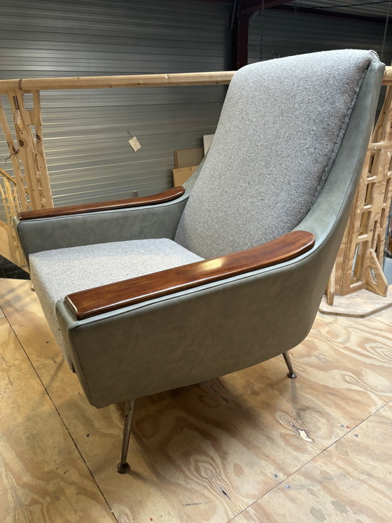 Image 1 of Gerestaureerde fauteuil in mid-century modern stijl