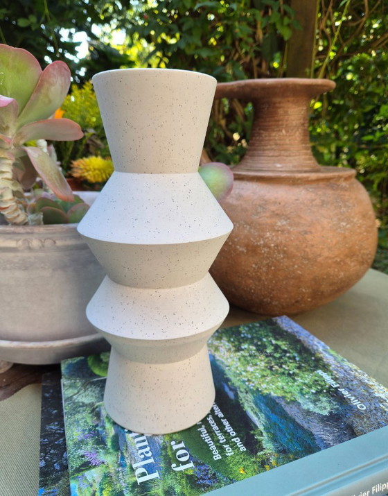 Image 1 of Brand new modern HK Living design vase speckled clay vase. 