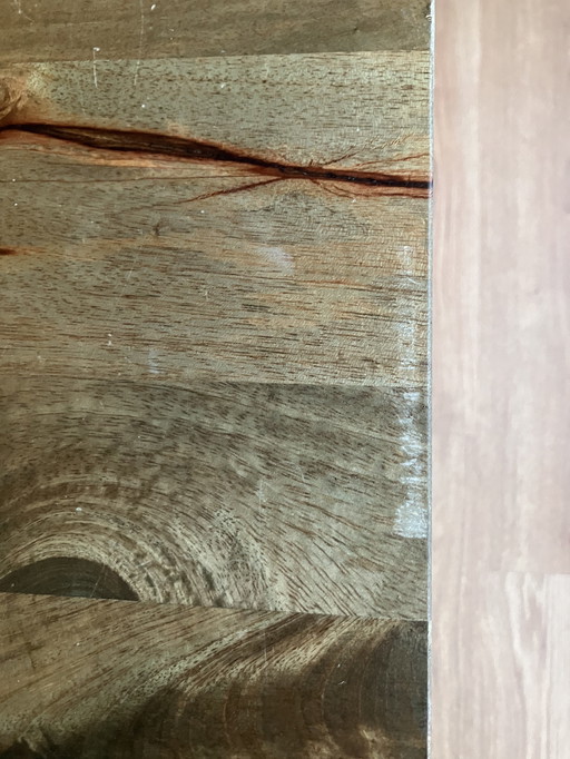 Grande table et bancs de style industriel